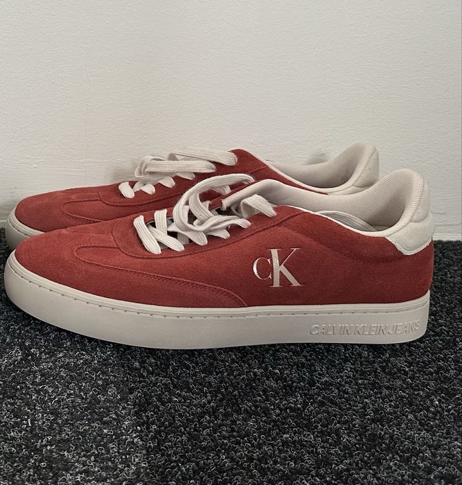 Sneackers: Calvin Klein; Vans; Converse & Tommy Hilfiger