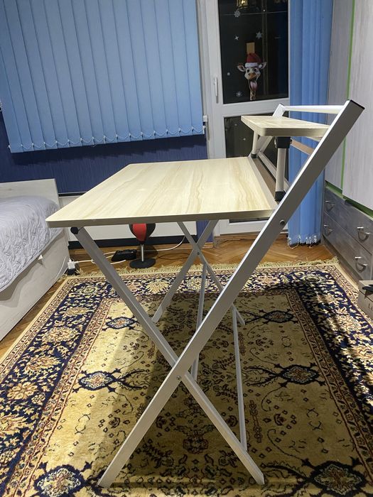 Бюро, сгъваемо, удобно