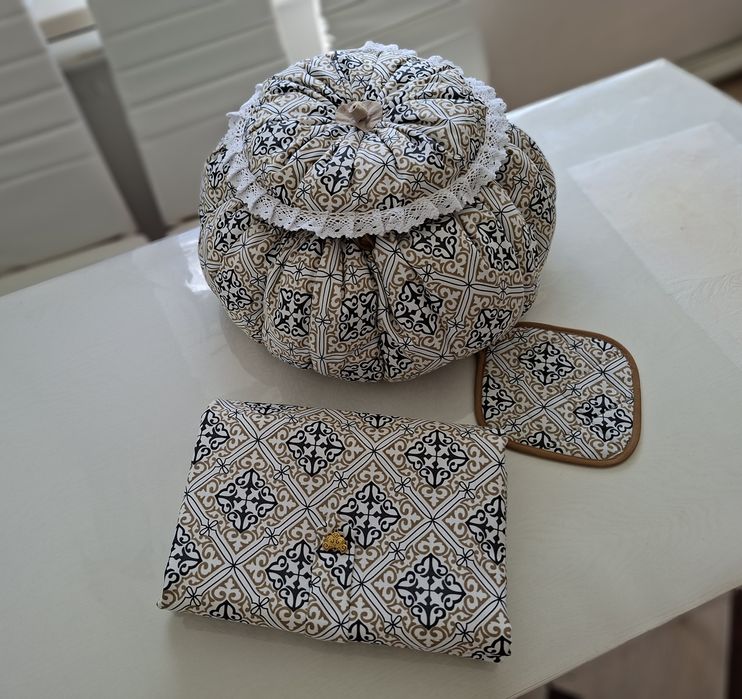 Сыпыра, фартуки, прихватки
