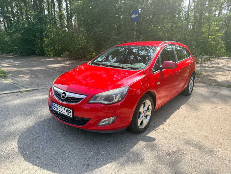 Opel Astra J 2.0 CDTI 165 CP  |  2012