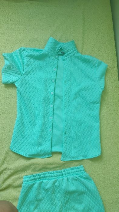 Тюркоазен екип. ЧИСТО НОВ