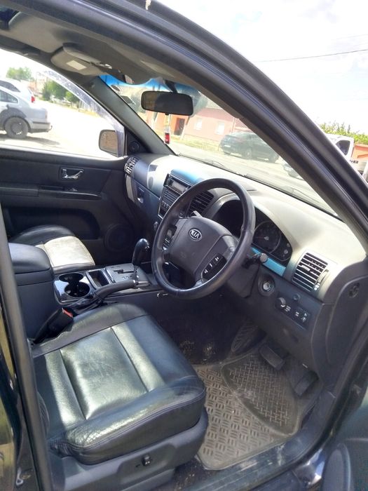Kia Sorento Facelift AUTOMAT an 2009 2.5 COD D4CB (VOLAN DREAPTA)