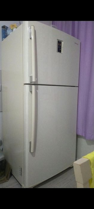 холодильник продам