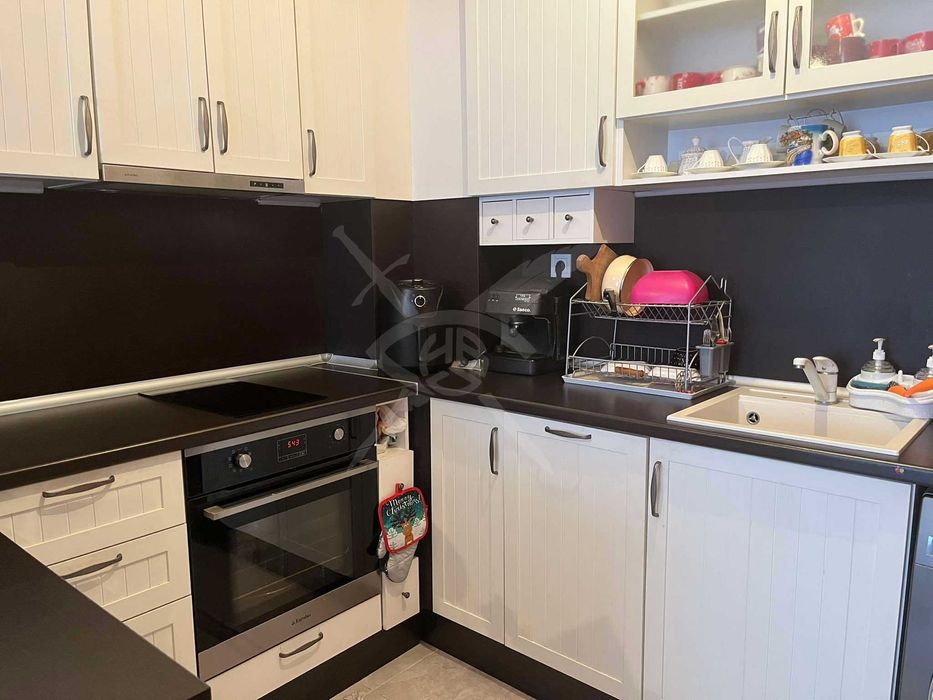 Продава се Тристаен апартамент в Пловдив, Остромила - 120 кв.м за 1500 €/кв.м - Снимка #8