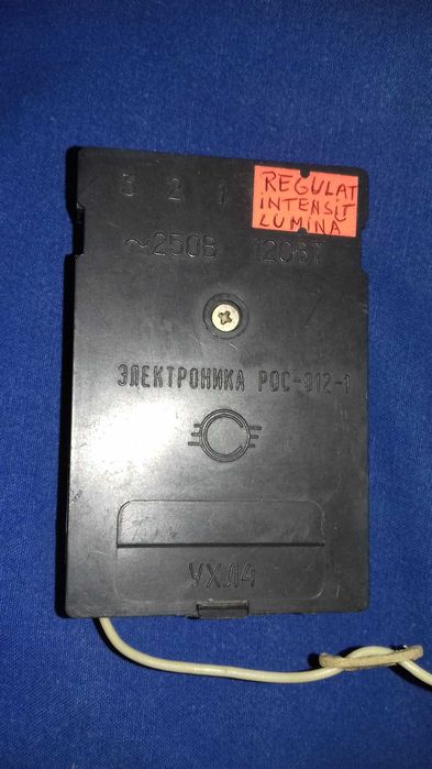 Automat temporizator casa scarii si regulator tensiune