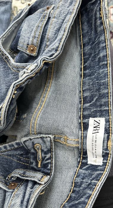 Продам джинсы Zara состояние идеальное