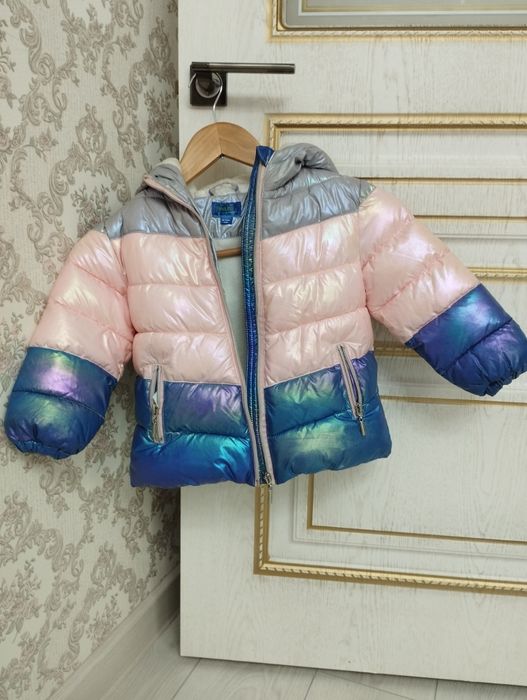 Продам детские куртки