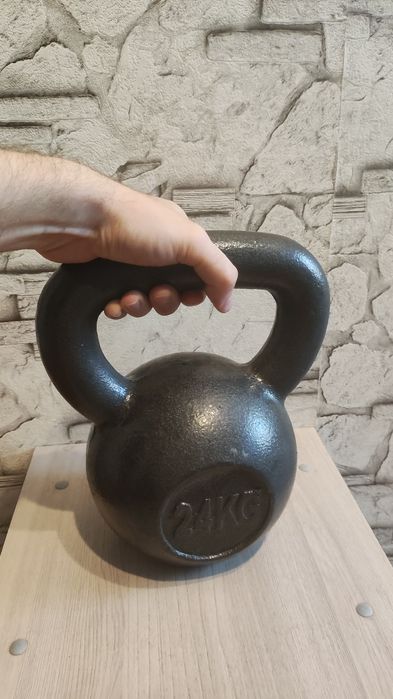 Продам гирю 24 кг
