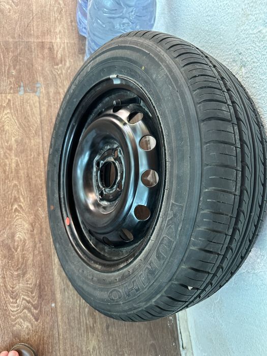 Диска балон r14 185/60 Kumho Solus новый