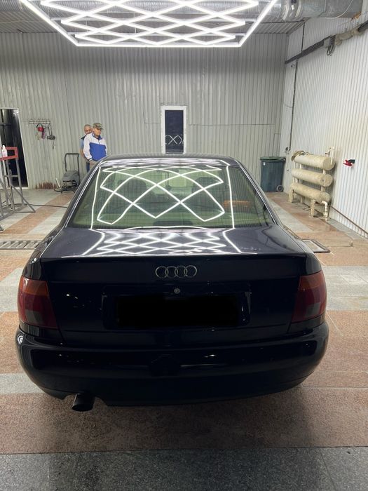 Продаю автомобиль AUDI A4