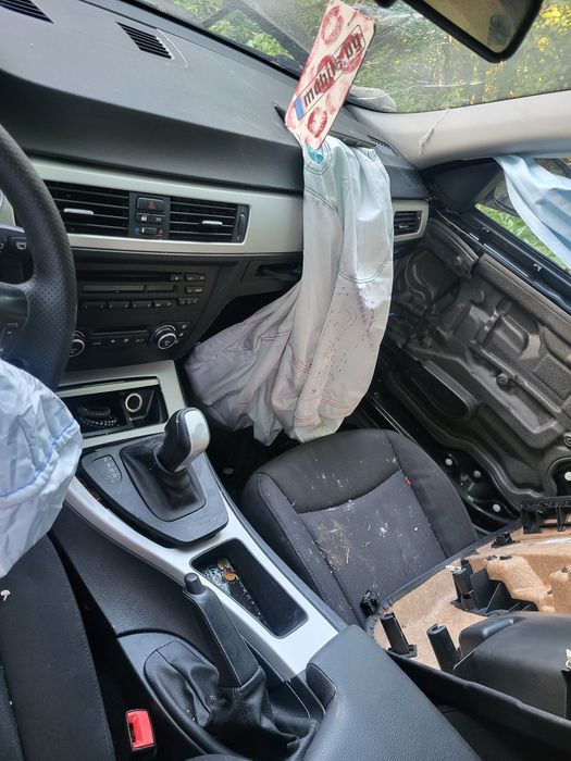 BMW E91 2008г 318d 143к.с на части