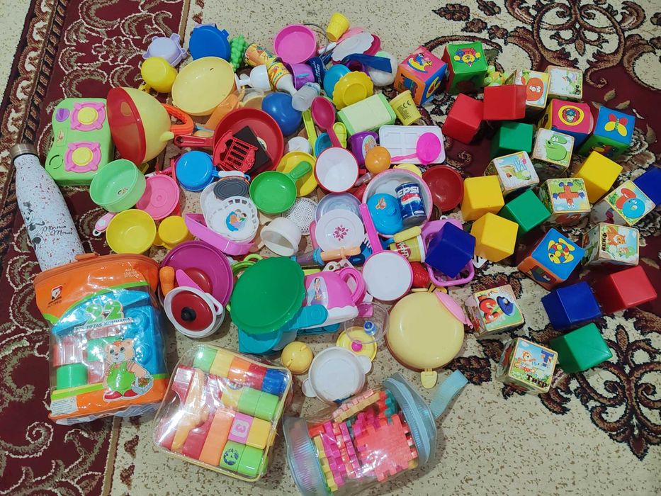 Разные игрушки для детей