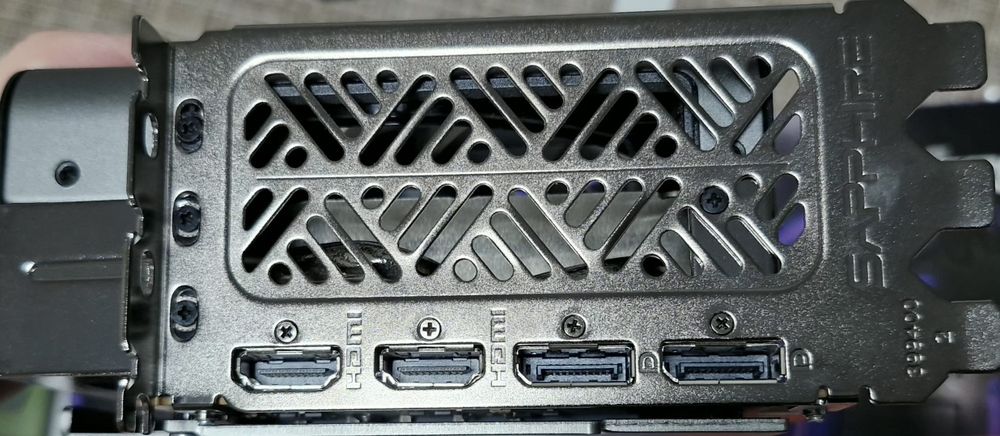 Saphire Radeon RX 7700 XT Nitro+, 12GB GDDR6 192 bit