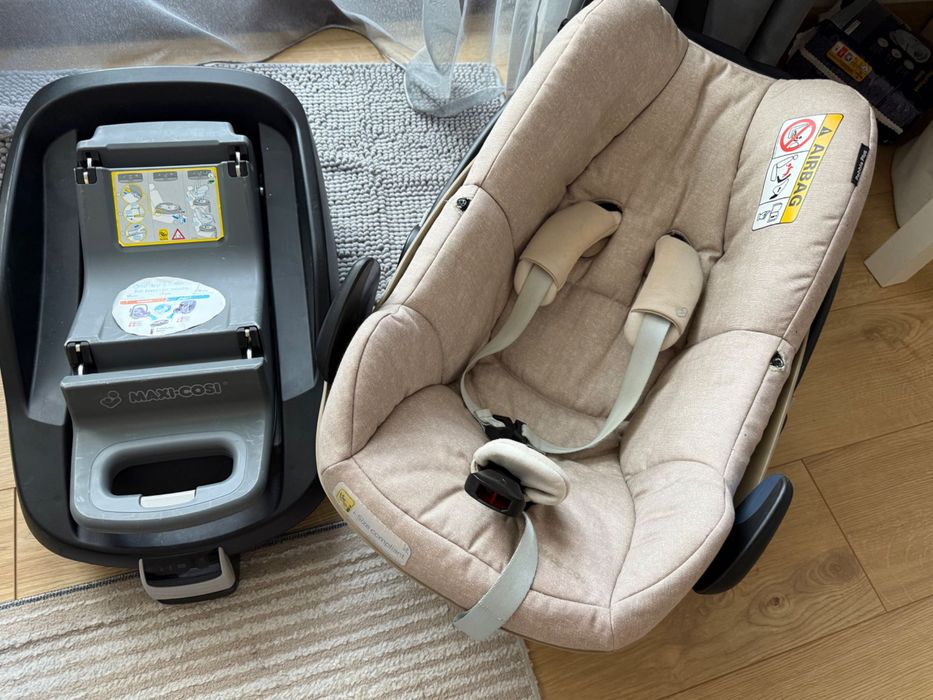 Столче за кола + изофикс база Maxi Cosi pebble plus (0-13кг)