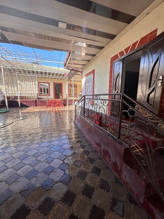 Xovli  sotiladi  Bektemir postidan 500 metr ótkanda yólga 50 metr