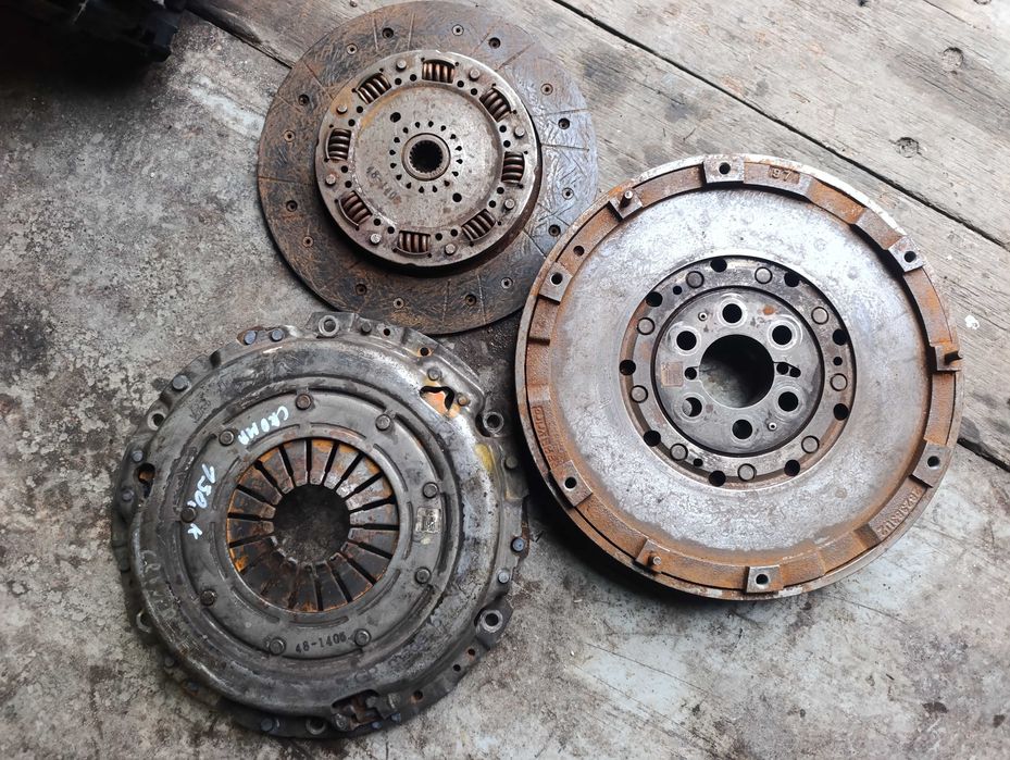 Демпферен маховик за Фиат Крома, Опел Зафира / Croma, Zafira