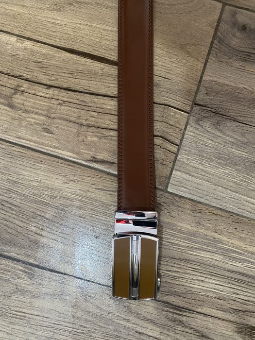 Комплект 2 мъжки колана от естествена кожа с автоматична катарама