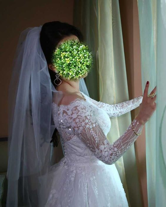 vand Rochie de mireasa ivoire + voal, de la Nataly Constanta