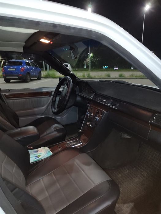 Продам Мерседес 124