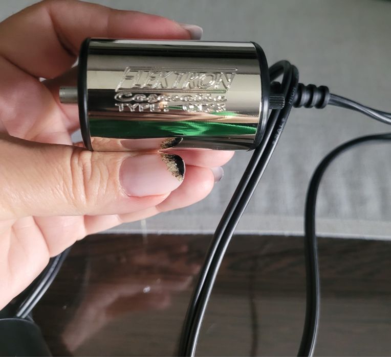 Aparat de tatuaj fata corp