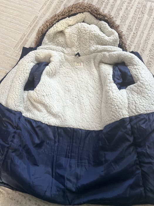 Продам куртку на мальчика р.134