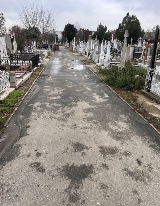 Vand loc de veci in Cimitirul Sf Constantin Braila