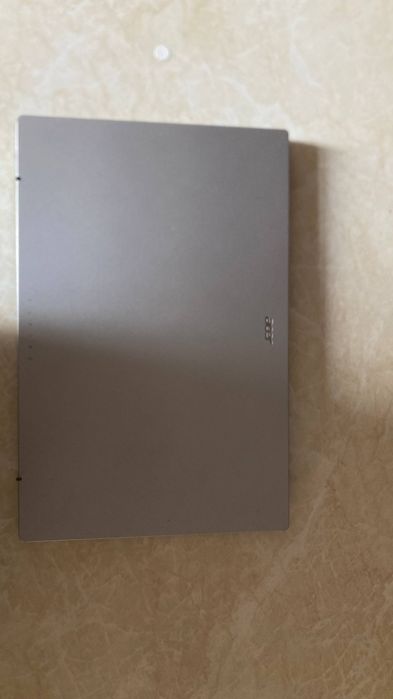 Noutbok sotiladi markasi aser