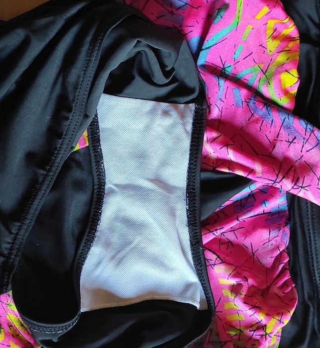 Страхотен дизайнерски цял бански