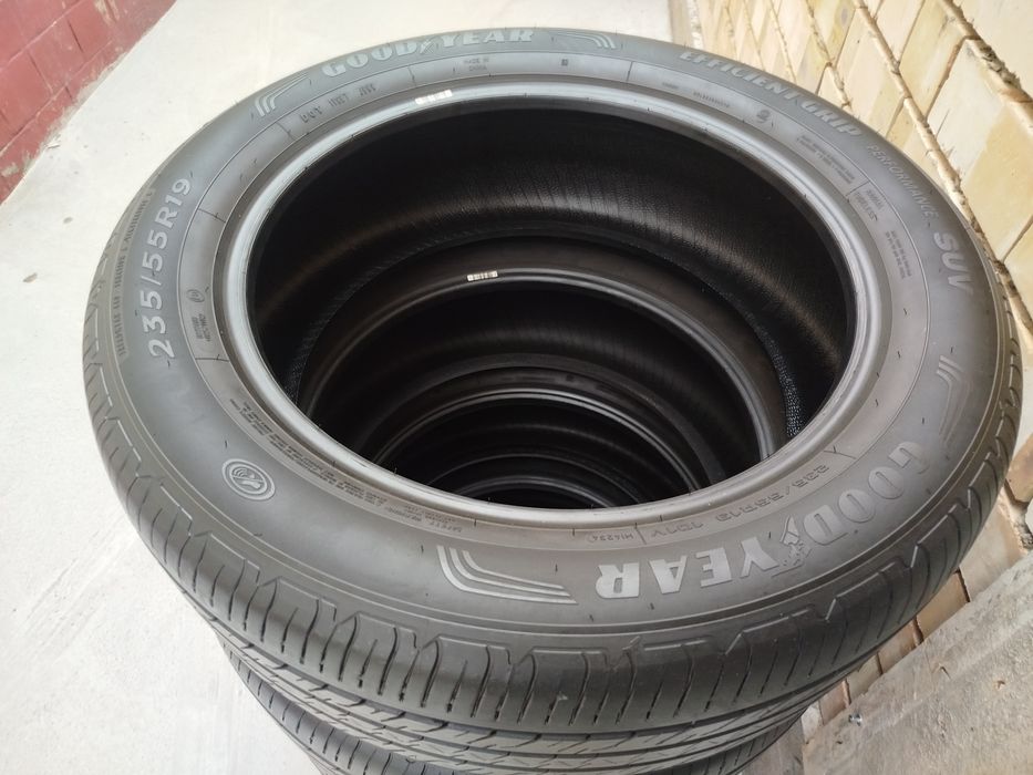 235 55 R19 Shina Good Year