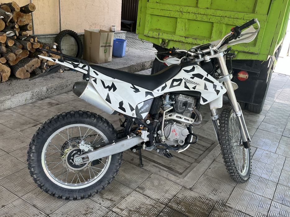 Продам мотоцыкл 06 250кубов !!