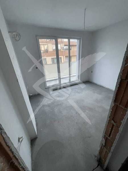 Продава се Тристаен апартамент в Бургас, Възраждане - 95 кв.м за 1262 €/кв.м - Снимка #5