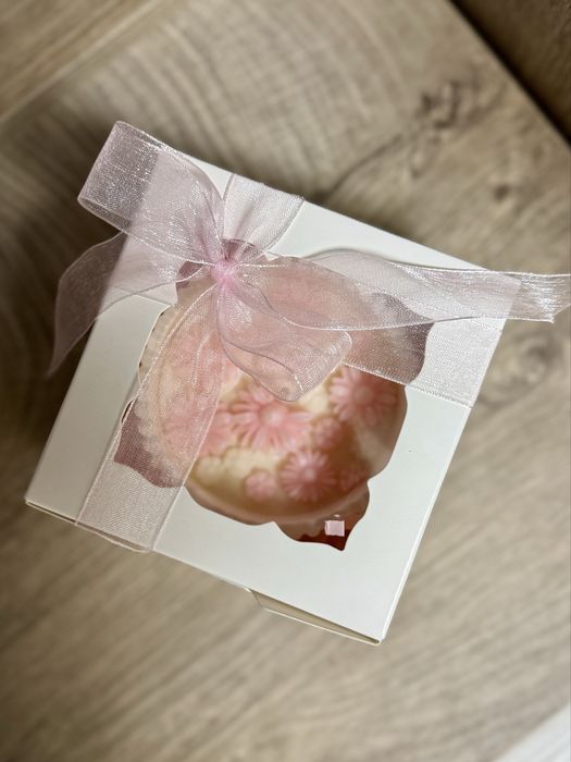 Соеви свещи с цветя