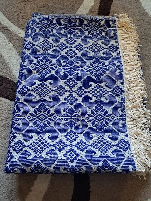 Чисто нови вълнени кувертюри