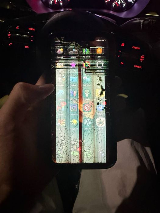 Продам Iphone 11
