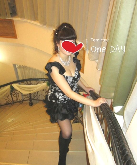 Продам праздничное платье