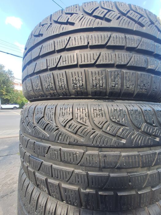 2 anvelope iarna 215/55r18  Pirelli Montaj Gratuit