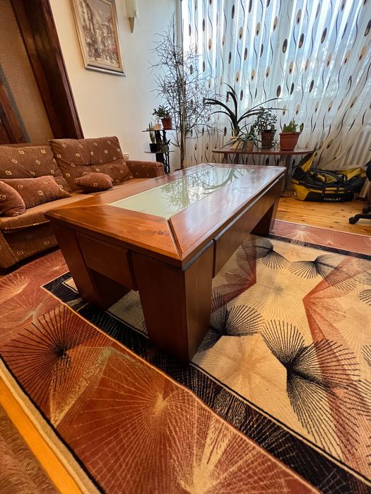 Холна маса цвят орех