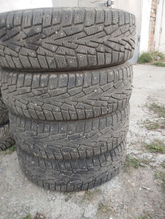 Продам зимние шины
