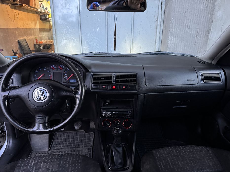 Volkswagen Golf 4 1.4 16V