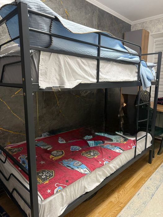 Кровать двухъярусная 2 штук