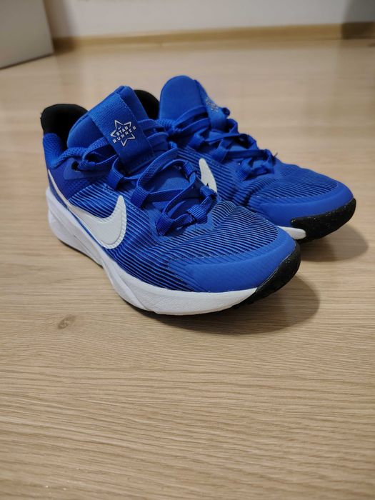 Nike Star Runner 4 copii EU 31 – stare buna
