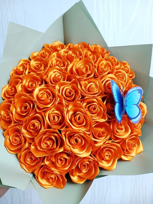 Цветы из атласных ленты