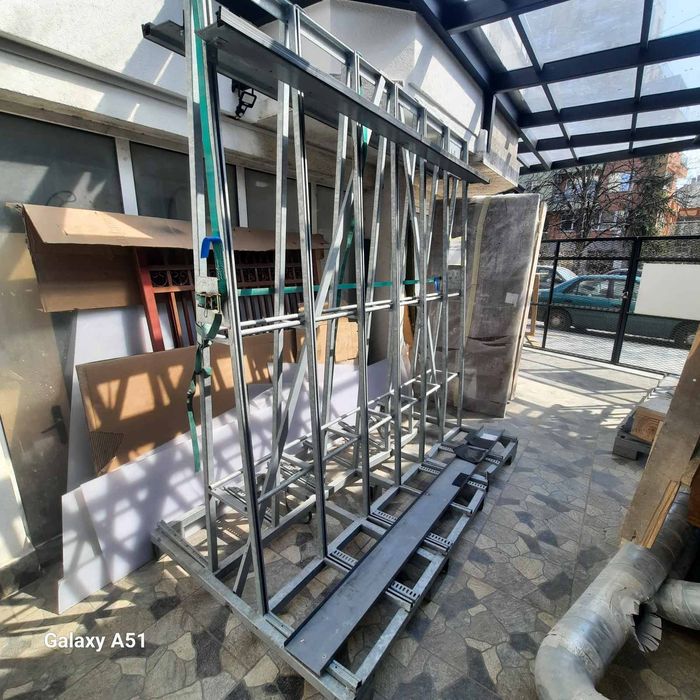 Поцинкована пирамида