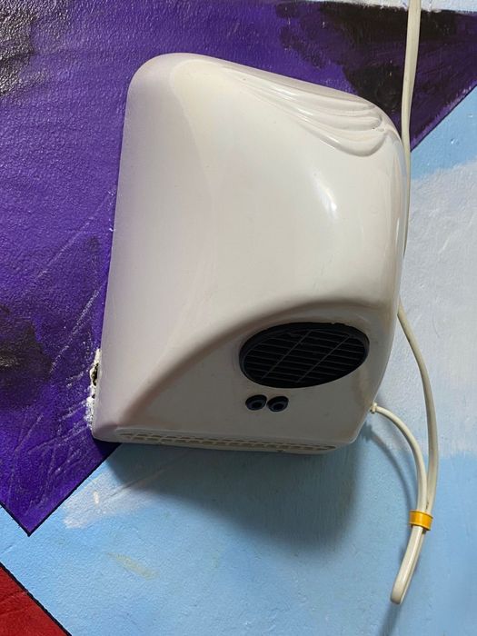 Продам сушилку для рук