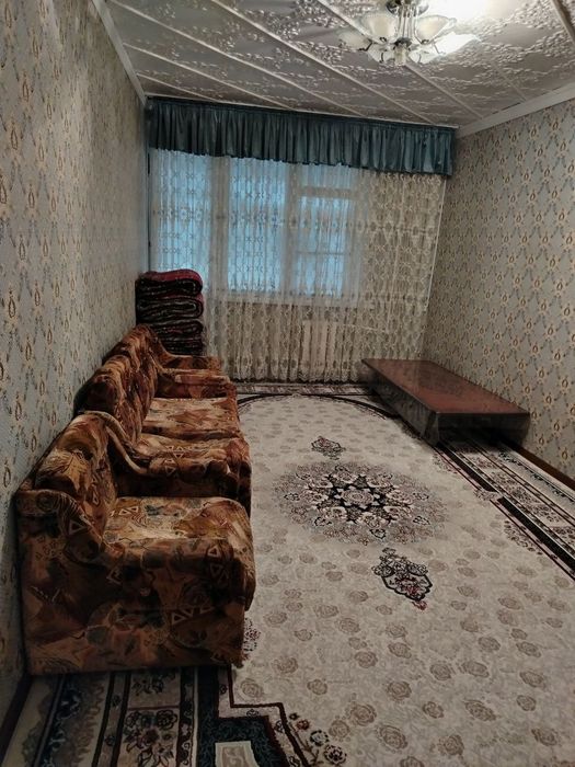 9-Этажли дом 8-этаж 2-хонали уй сотилади  оринтер Васход бозор оркаси