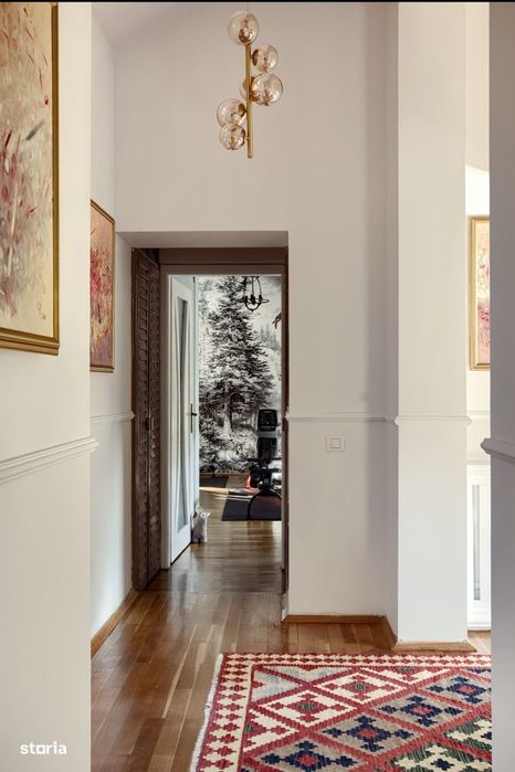Casa spatioasa, in Parneava