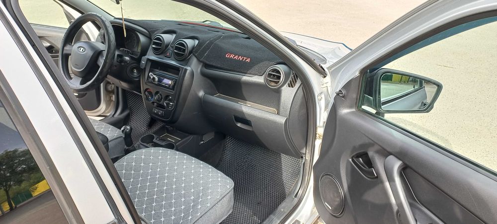 Автомобиль Лада Гранта