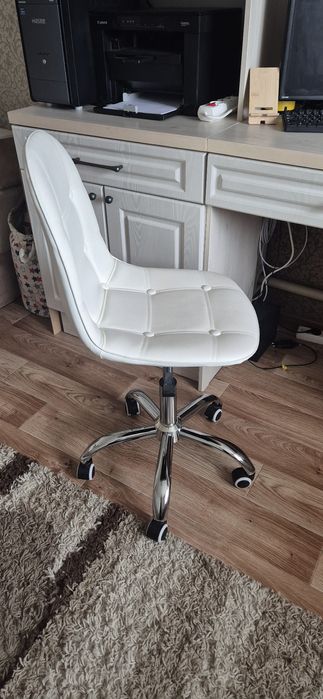 кресло компьютерное