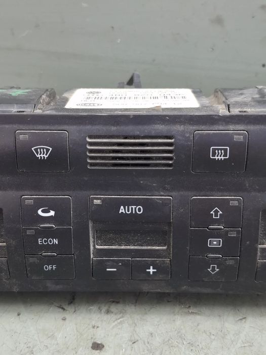 Comanda clima 4B0 820 043P DEFECT Audi A6 1999 1.8 MT (150 hp)