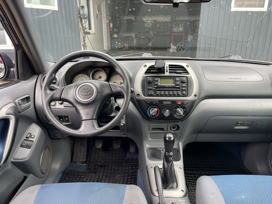 TOYOTA RAV4 2002 — imagine 4
